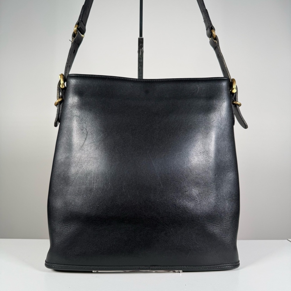 Vintage 1997 Coach 9806 Black Equestrian Slim Bucket Shoulder Bag